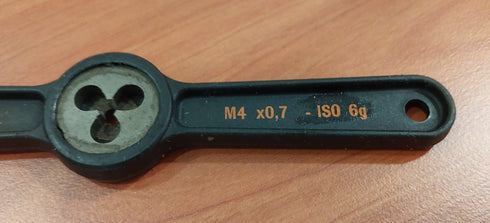 Thread Die Handle with a Die